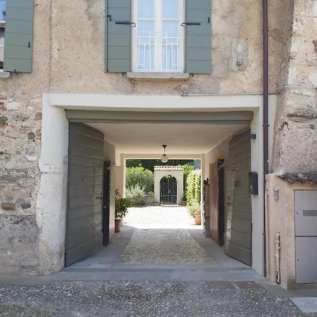 Corte Martinola In Franciacorta Ome